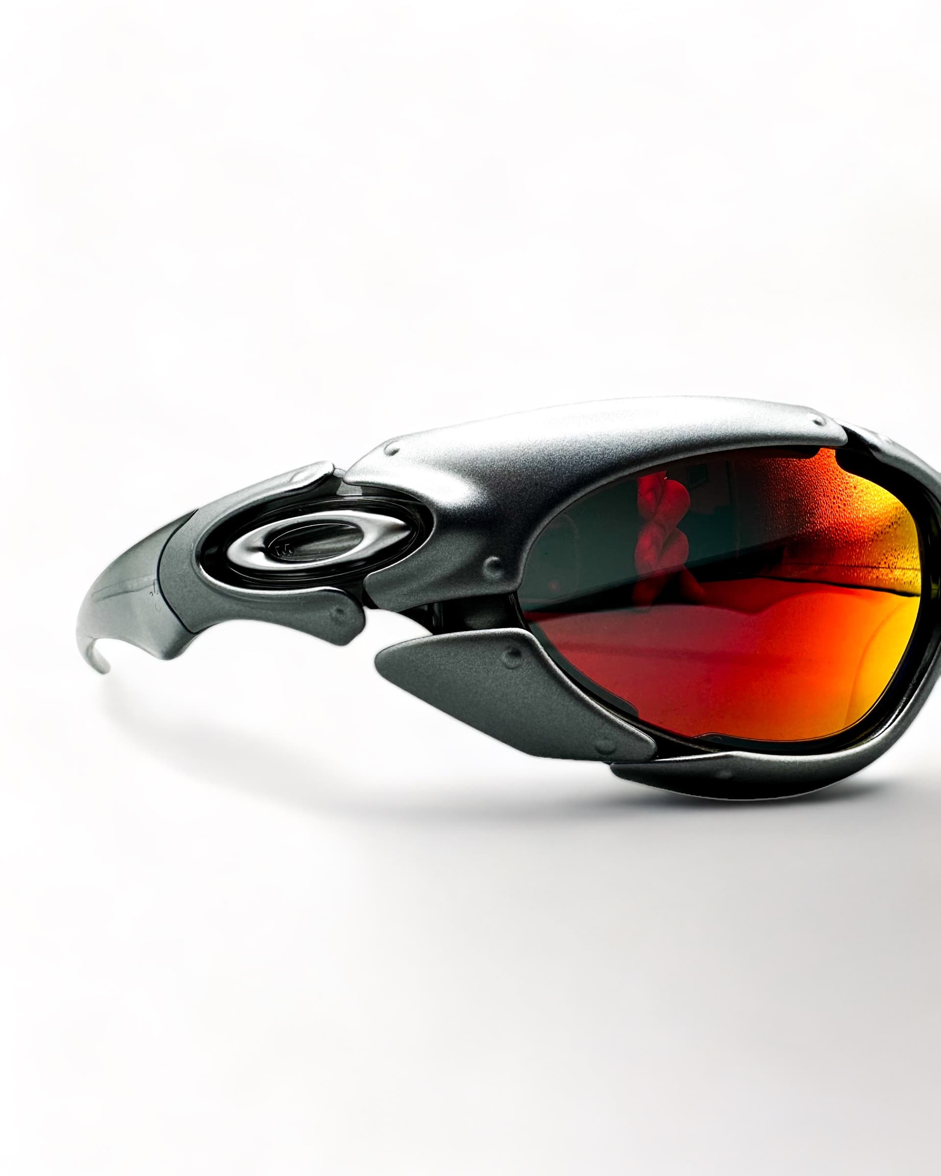 vintage oakley plate silver color made in usa thousands very rare collectors item eyewear1